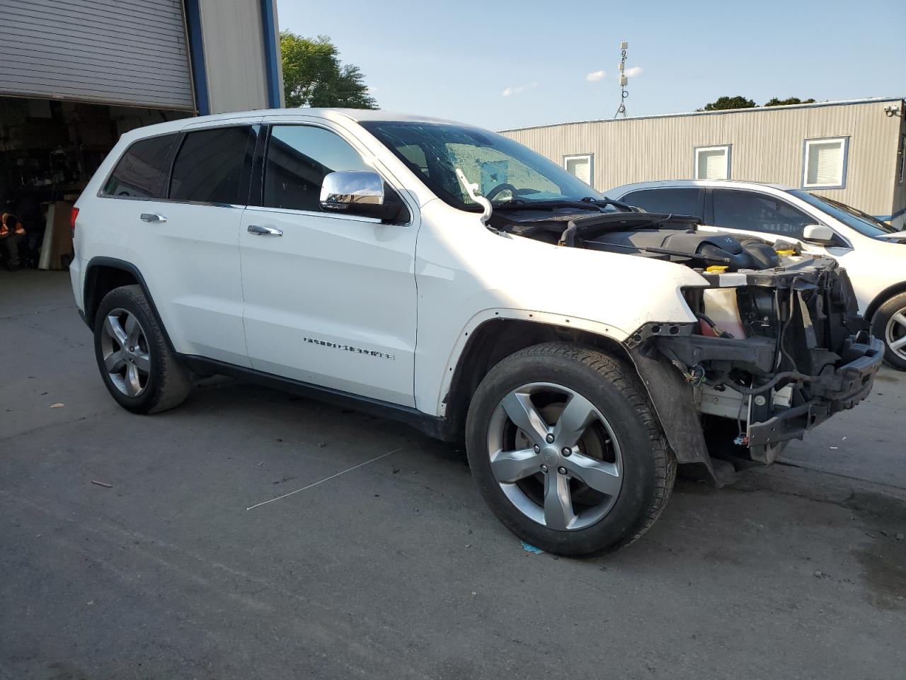 2015 Jeep Grand Cherokee - Image 4
