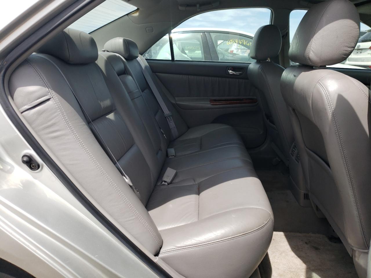 2003 Toyota Camry Le VIN: 4T1BF30K23U559939 Lot: 60912044