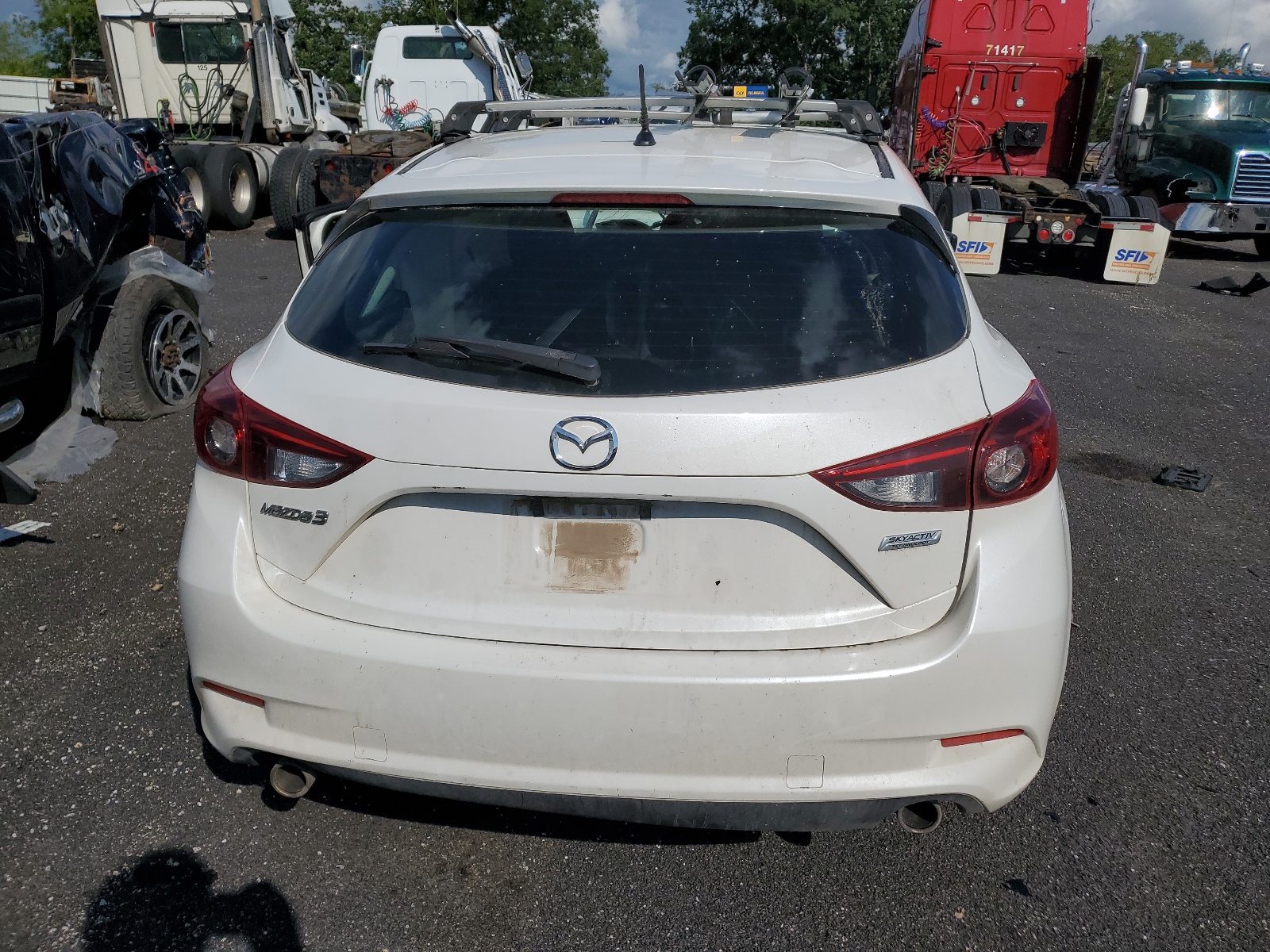 3MZBN1L33JM184688 2018 Mazda 3 Touring