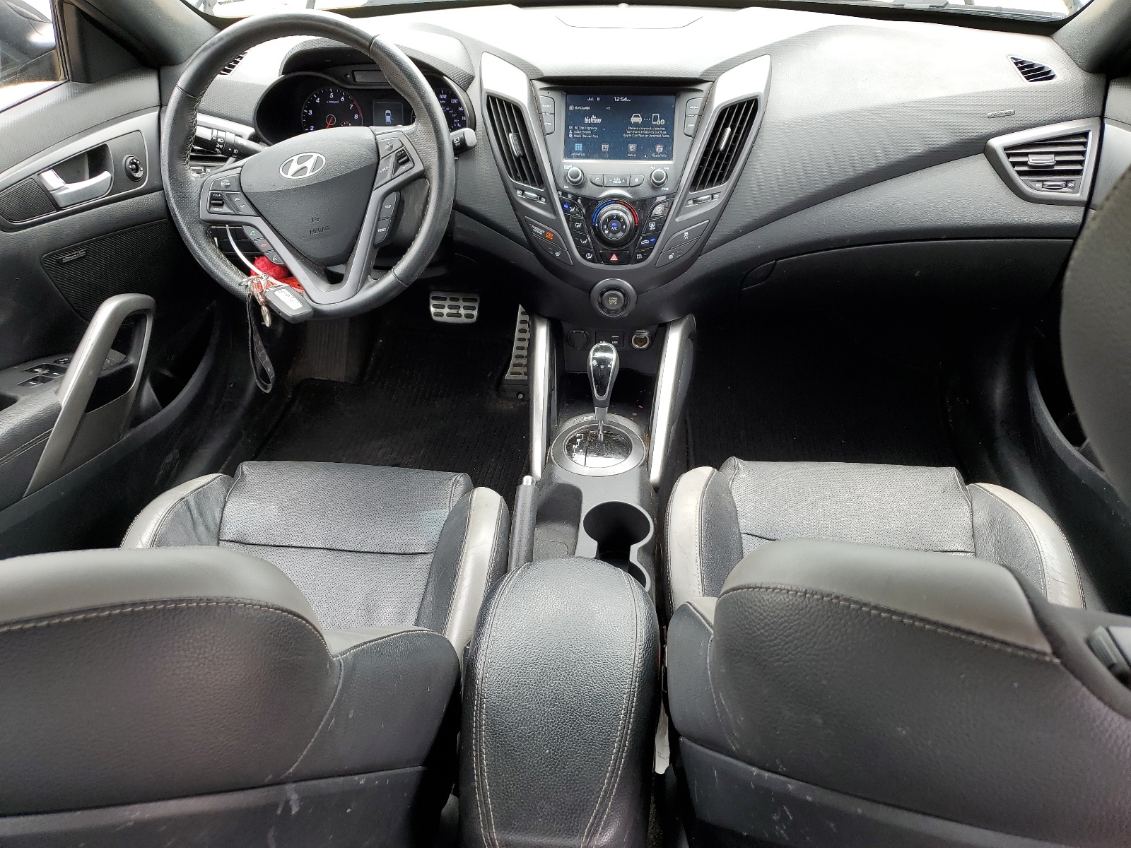 KMHTC6AE7HU313399 2017 Hyundai Veloster Turbo