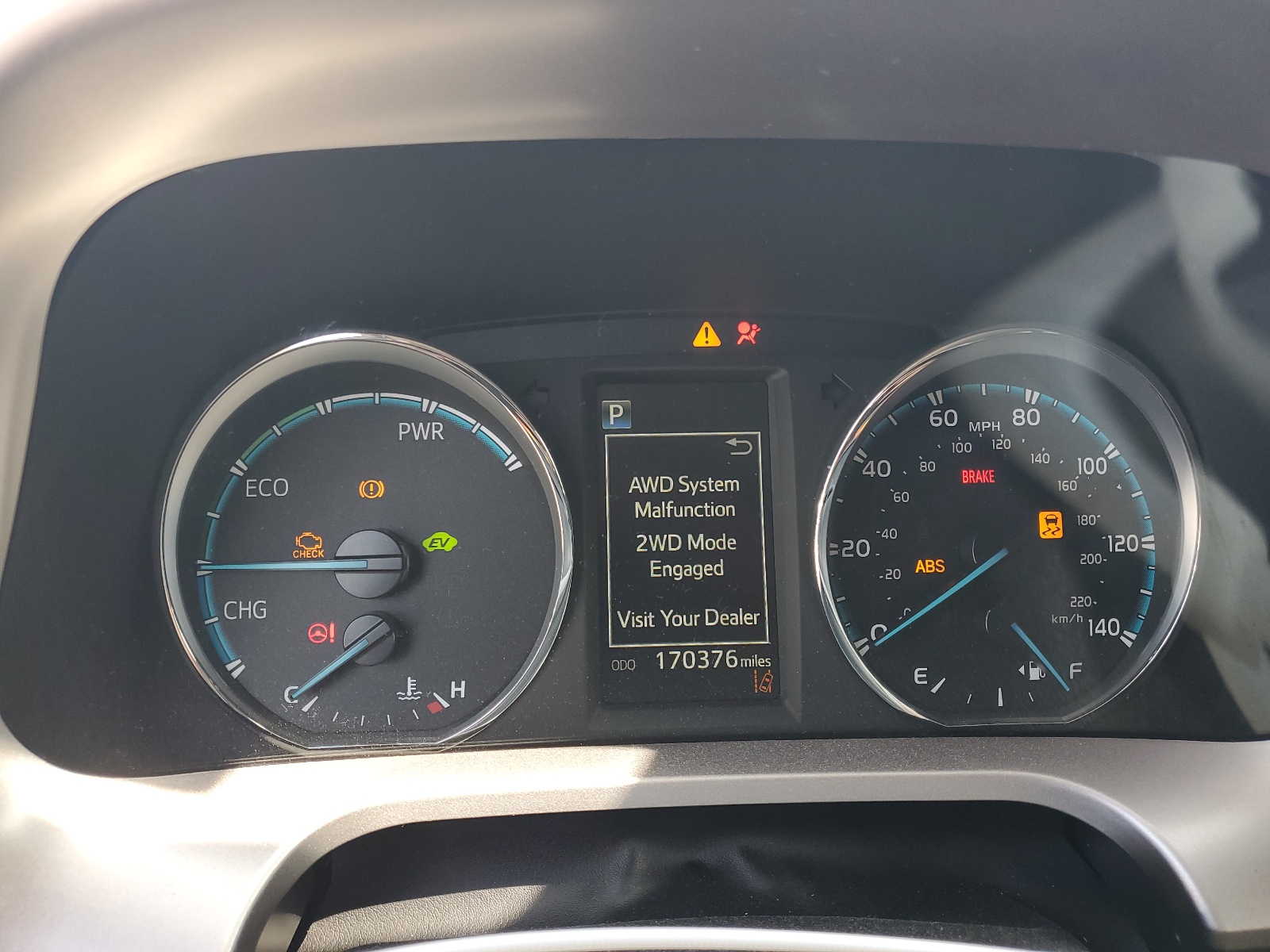 JTMRJREVXHD130014 2017 Toyota Rav4 Hv Le