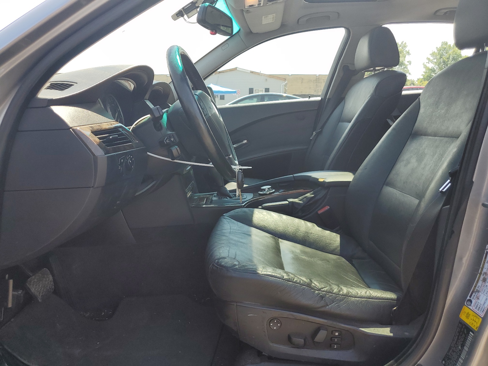 WBANF73566CG65917 2006 BMW 530 Xi