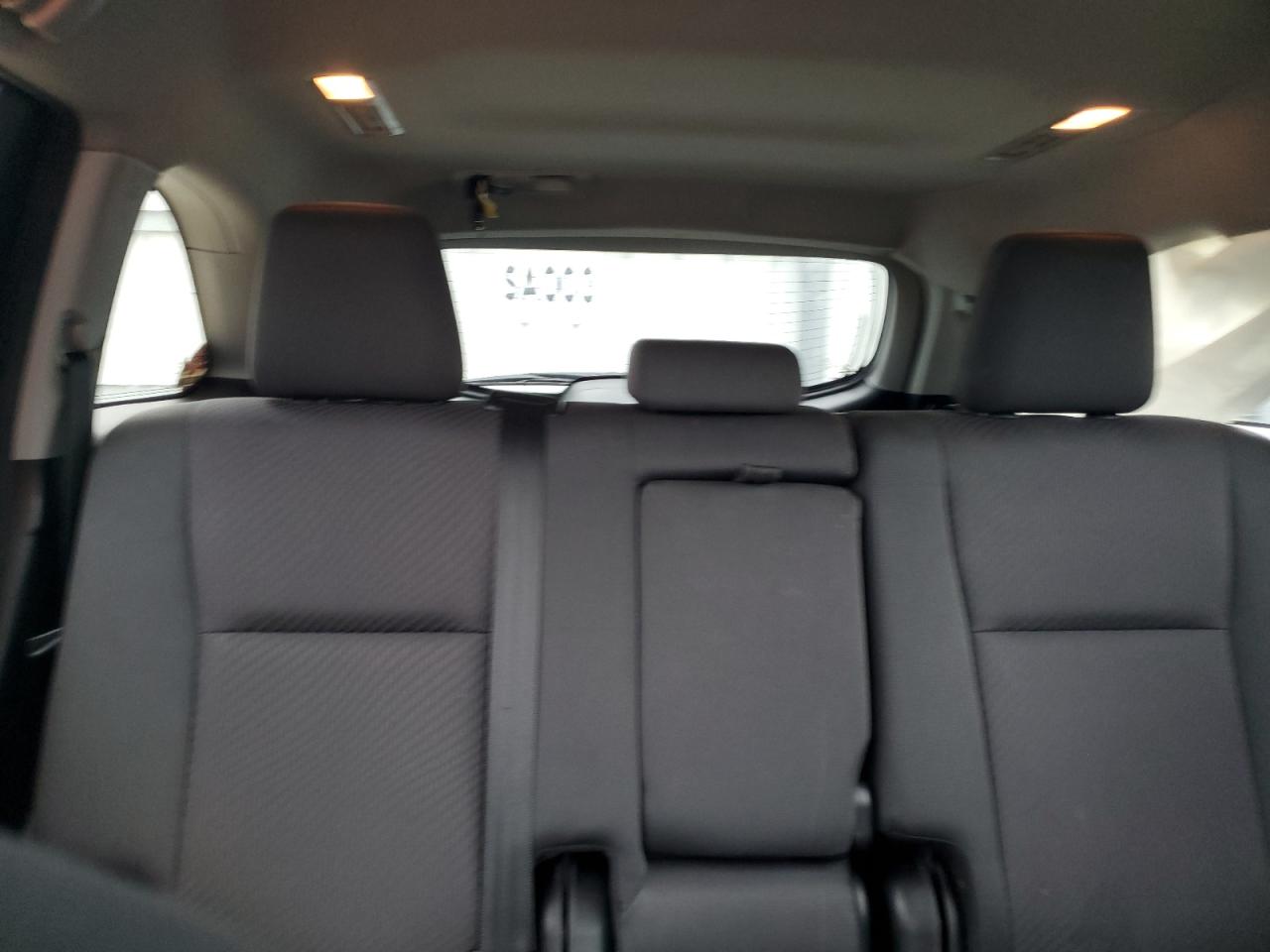 2018 Toyota Highlander Le VIN: 5TDZARFH3JS032851 Lot: 63322874