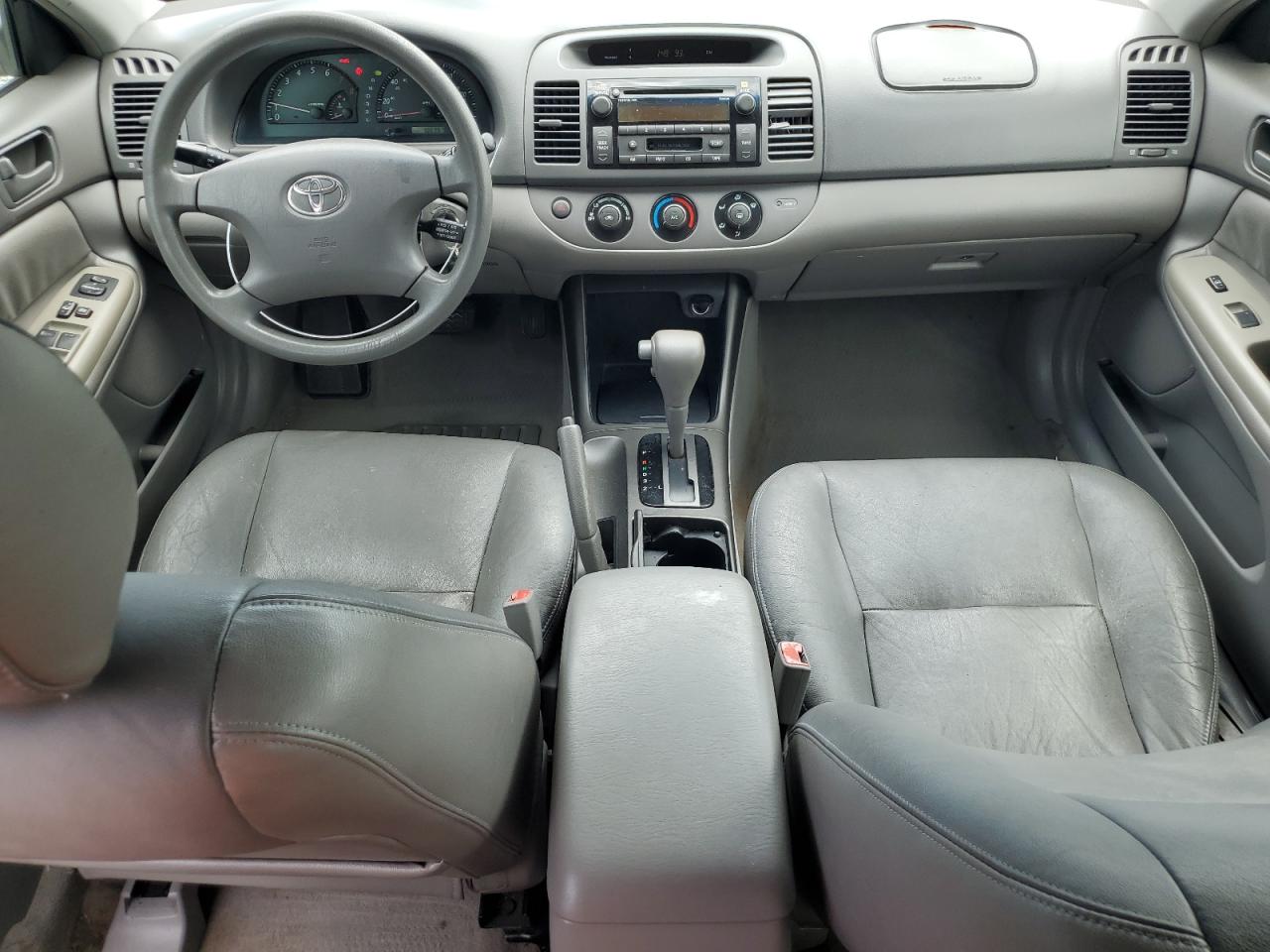 2003 Toyota Camry Le VIN: 4T1BF32K43U555467 Lot: 64579894