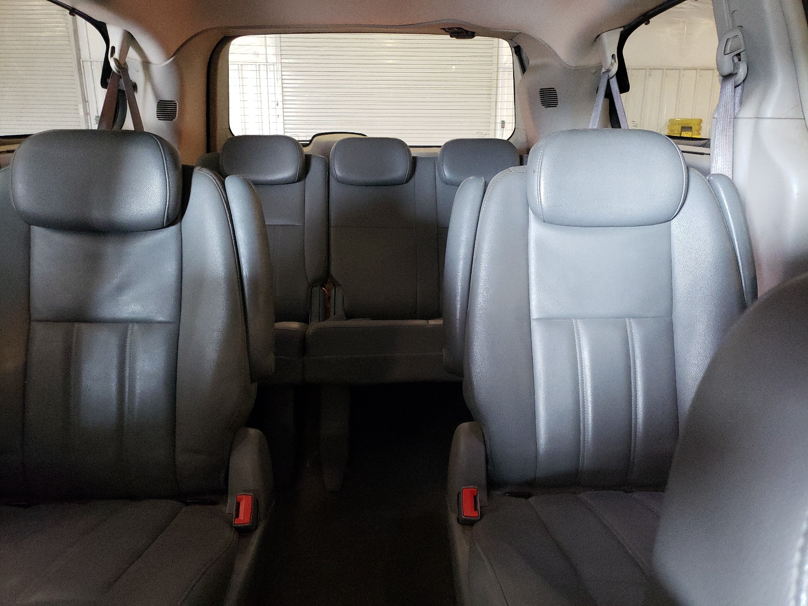 2A4RR5D14AR260528 2010 Chrysler Town & Country Touring