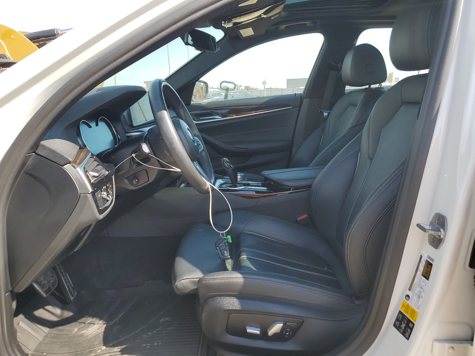 WBAJA7C52JG908814 2018 BMW 530 Xi