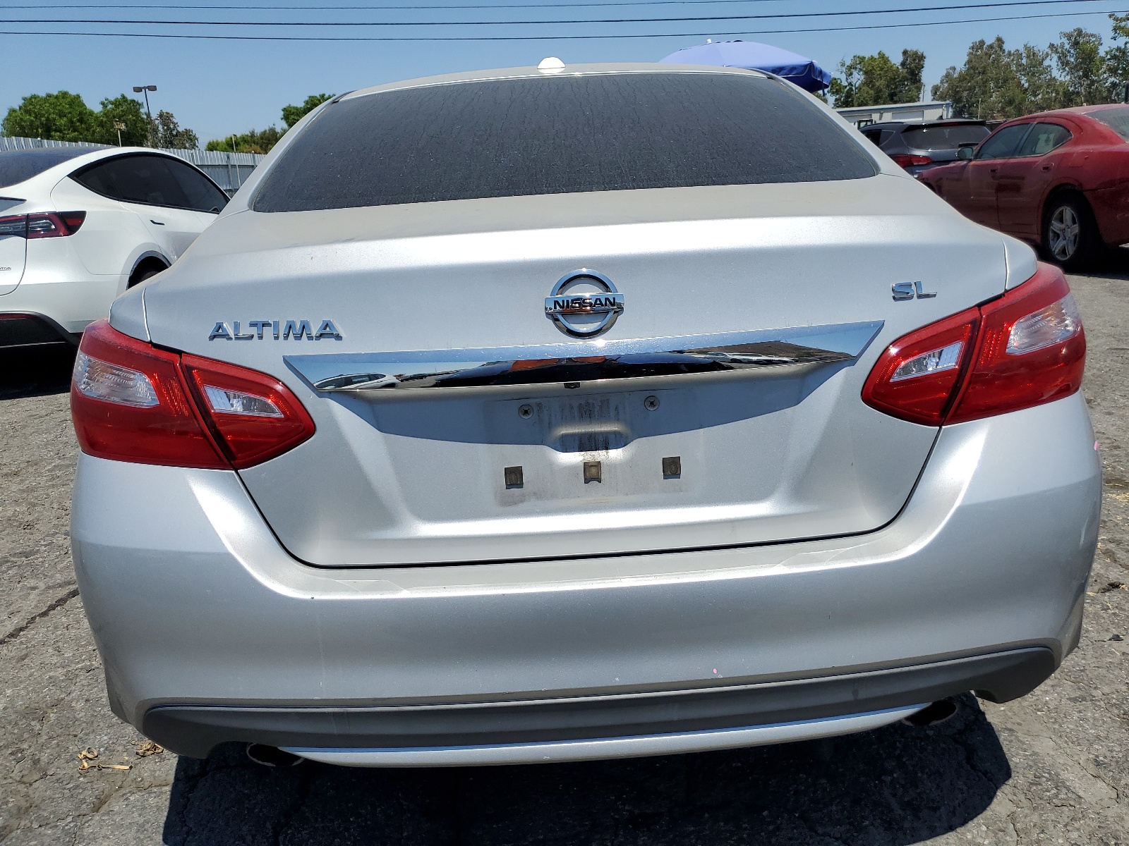 2017 Nissan Altima 2.5 vin: 1N4AL3AP7HC173409