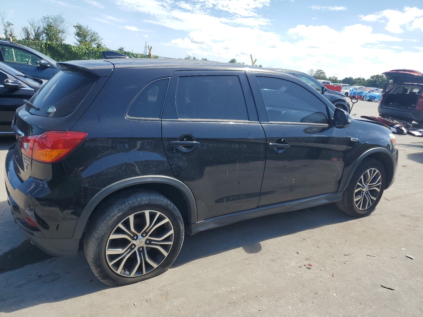 2019 Mitsubishi Outlander Sport Se vin: JA4AP4AU5KU013793