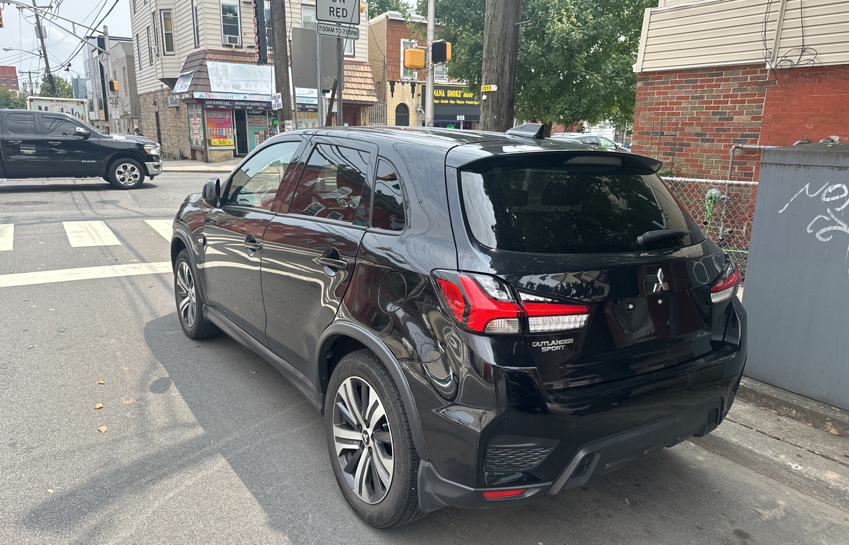 2022 Mitsubishi Outlander Sport Es vin: JA4APUAU4NU014230