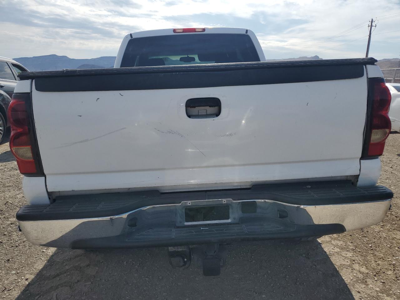 2004 Chevrolet Silverado K2500 Heavy Duty VIN: 1GCHK29U54E295751 Lot: 64642964