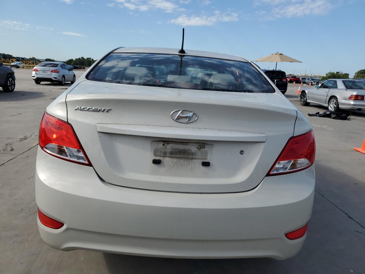 2016 Hyundai Accent Se VIN: KMHCT4AE4GU071786 Lot: 61944104