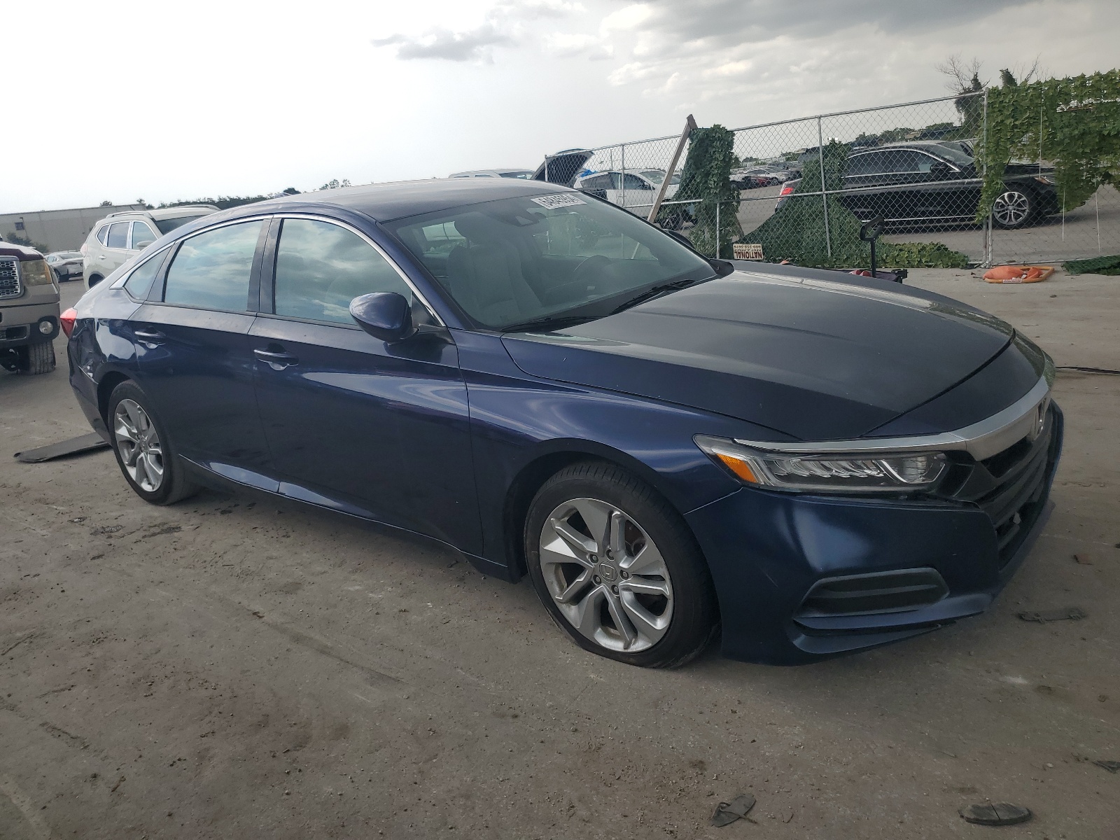 2018 Honda Accord Lx vin: 1HGCV1F15JA123049