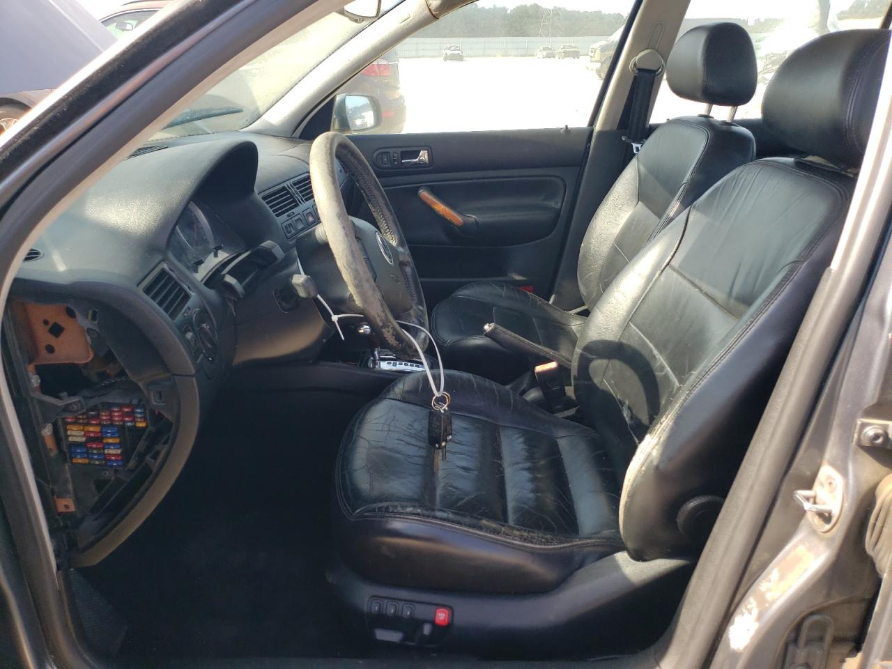 2003 Volkswagen Jetta Glx VIN: 3VWTH69M03M087668 Lot: 62684224