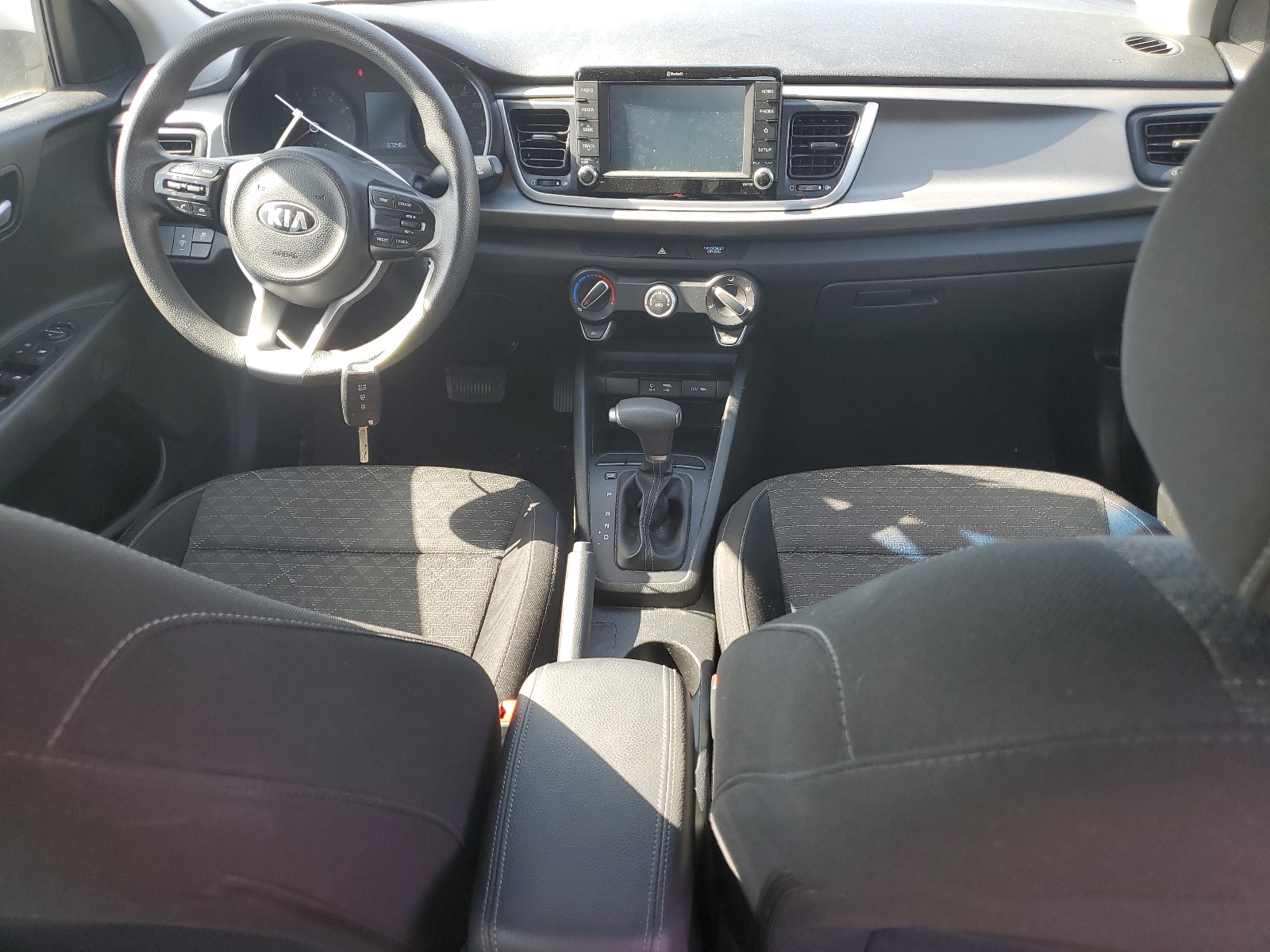 3KPA24AB9KE158319 2019 Kia Rio S