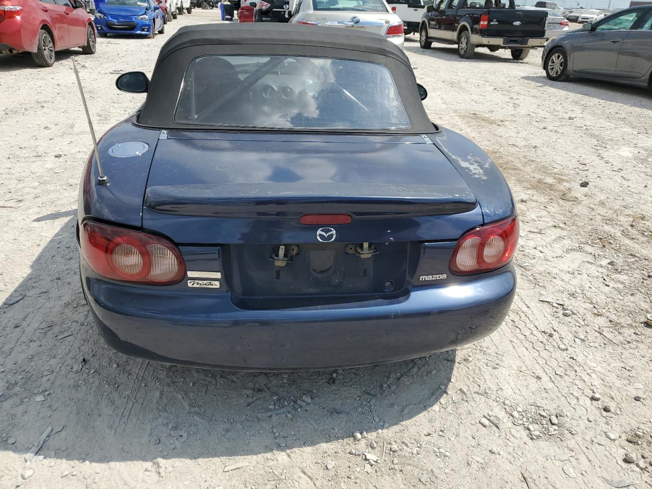 2002 Mazda Mx-5 Miata Base VIN: JM1NB353020233254 Lot: 64454524