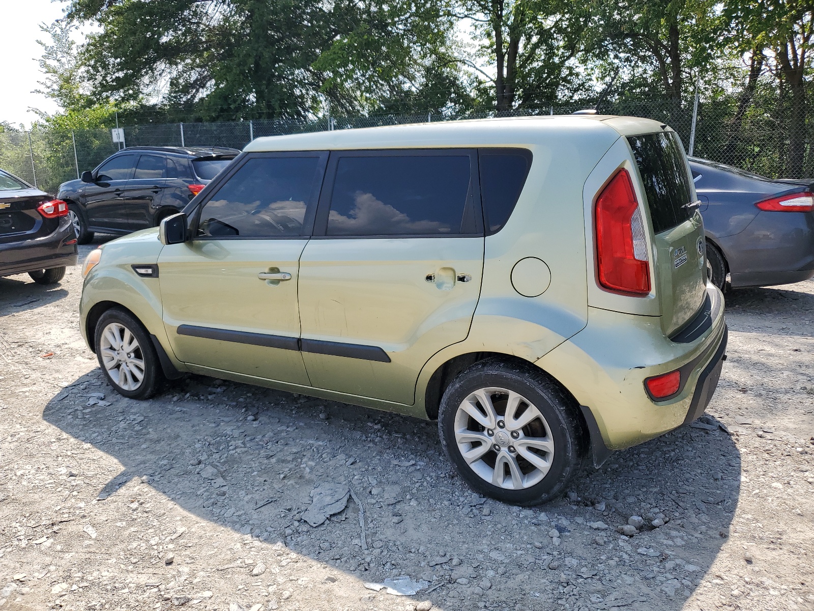 2013 Kia Soul vin: KNDJT2A54D7617190