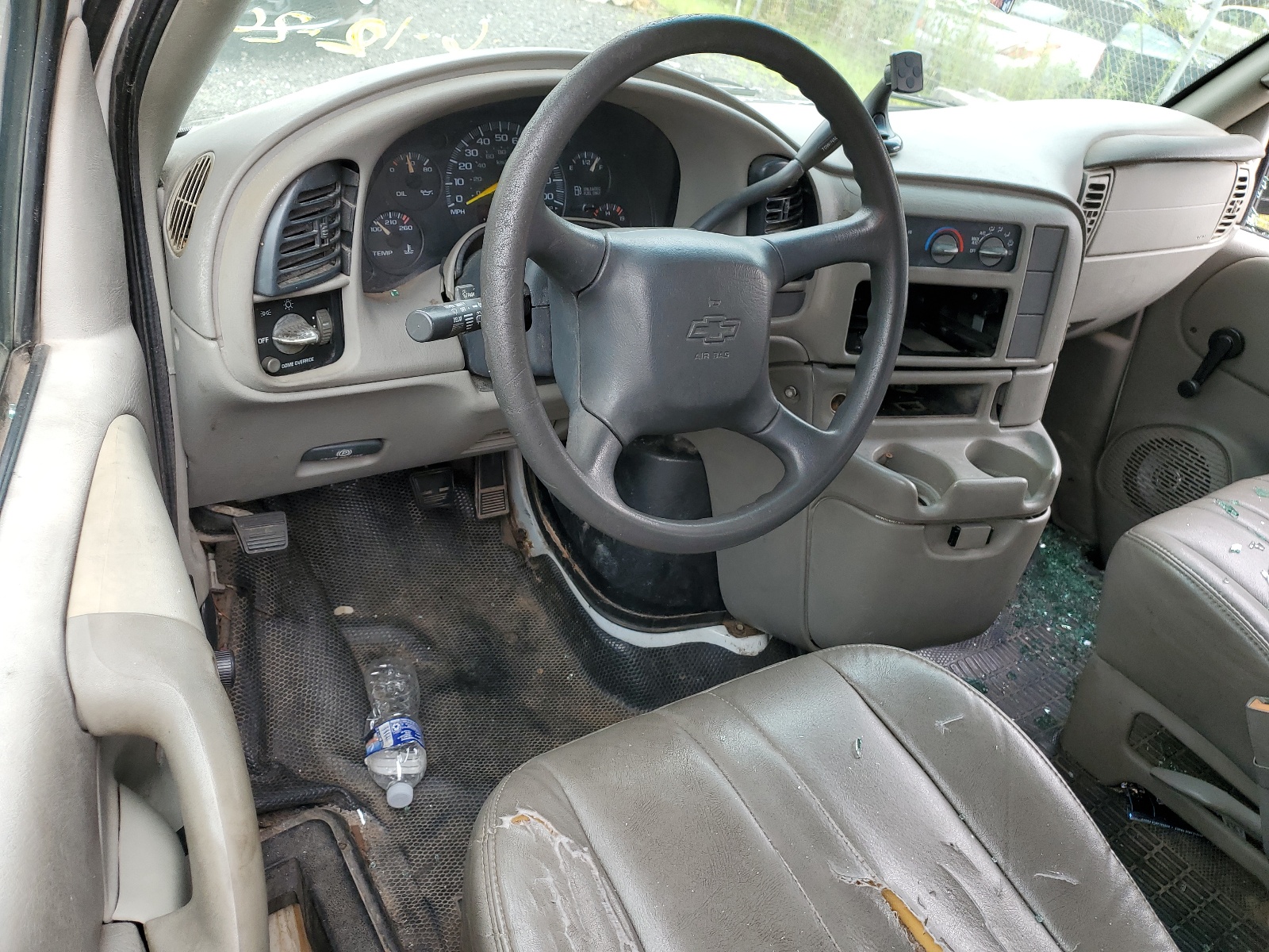 1GCDL19W6XB174840 1999 Chevrolet Astro