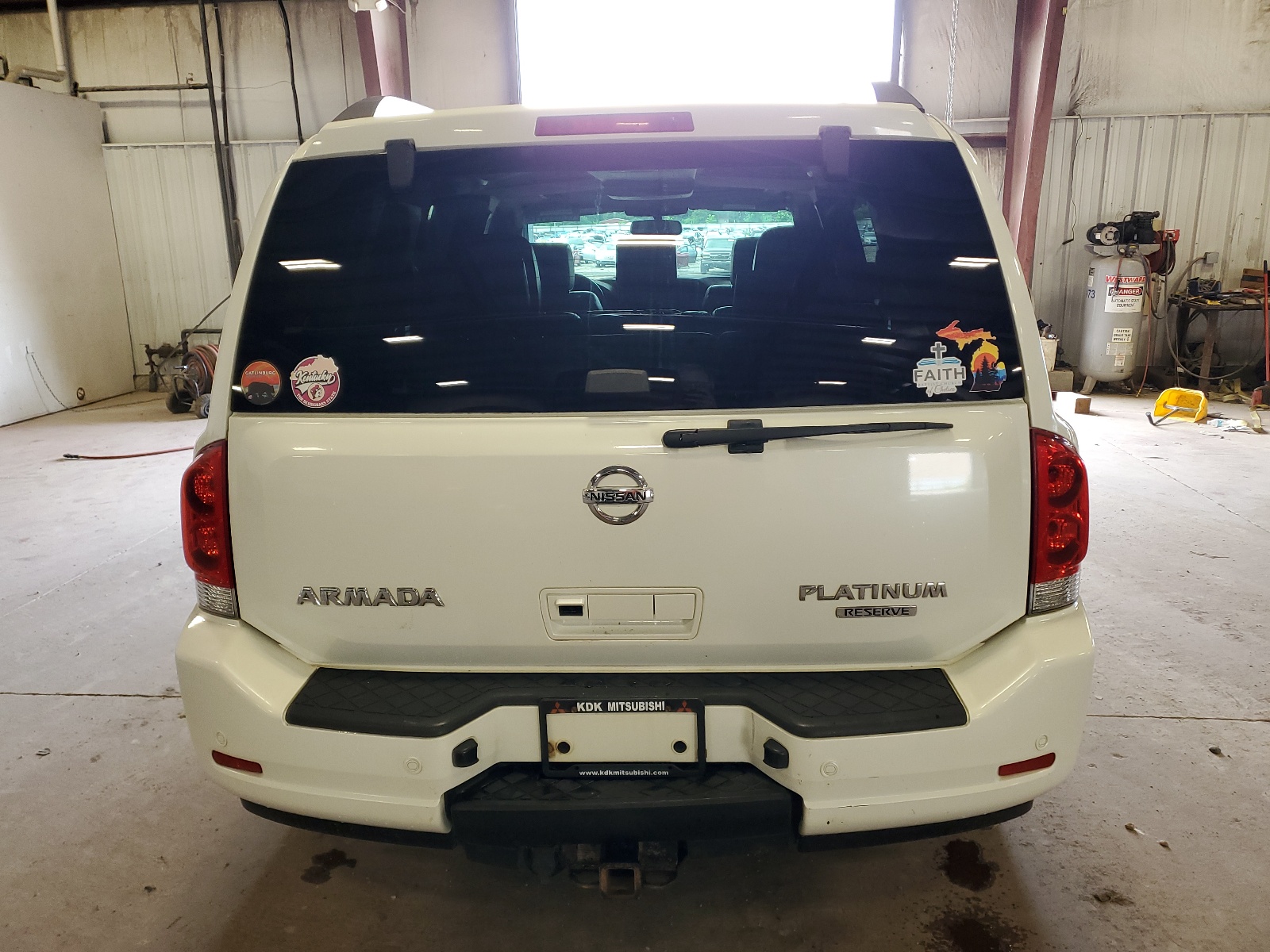 2014 Nissan Armada Sv vin: 5N1AA0NC5EN603312