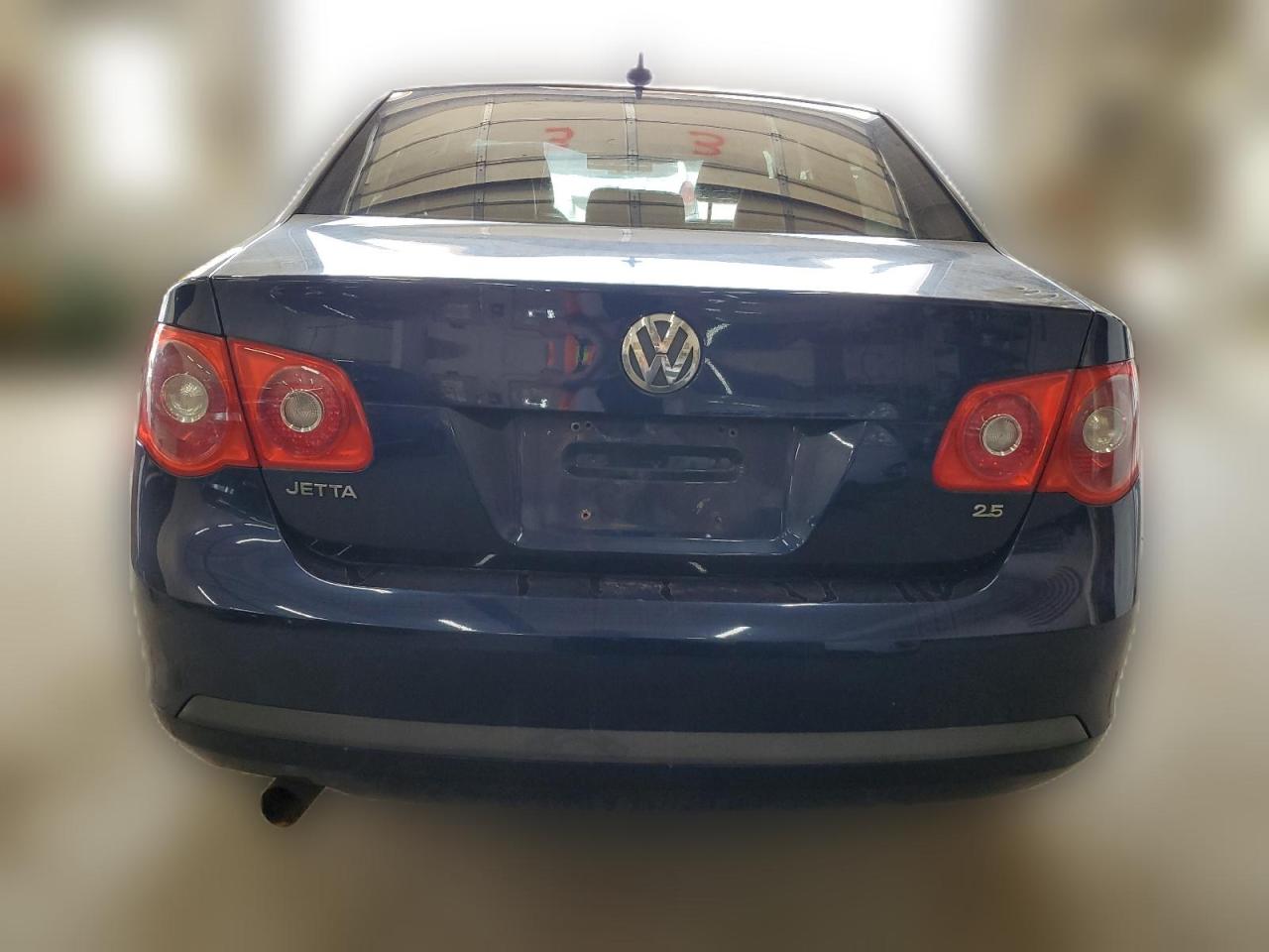 2007 Volkswagen Jetta 2.5 Option Package 1 VIN: 3VWSF71K17M019399 Lot: 63390774