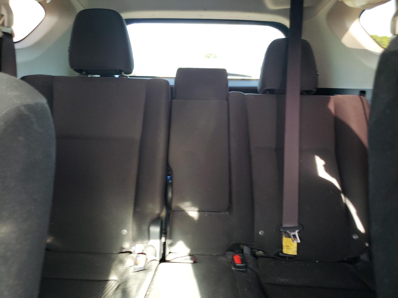 2017 Toyota Rav4 Le VIN: JTMBFREV4HJ111897 Lot: 64647444