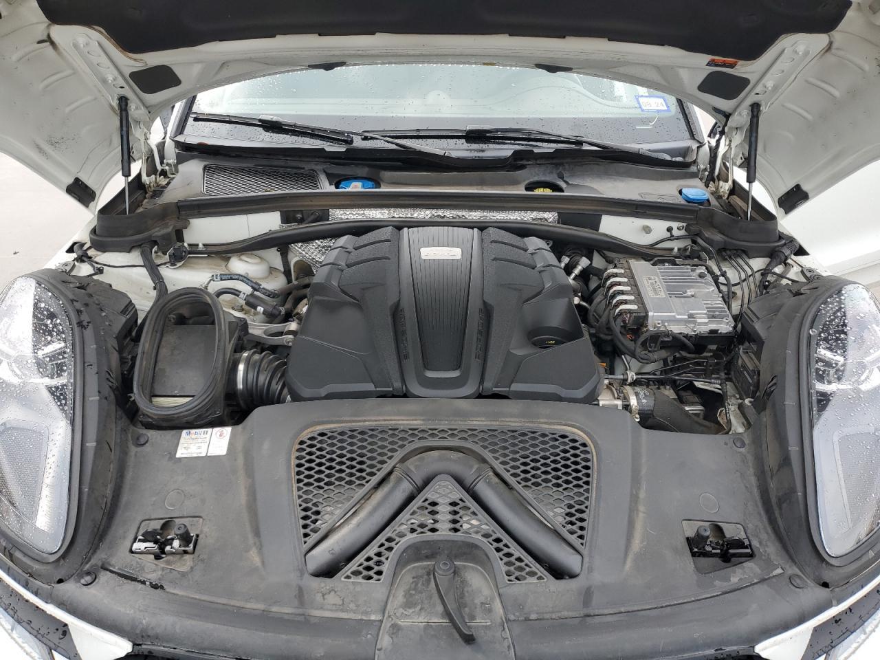 2019 Porsche Macan S VIN: WP1AB2A50KLB33619 Lot: 64167994