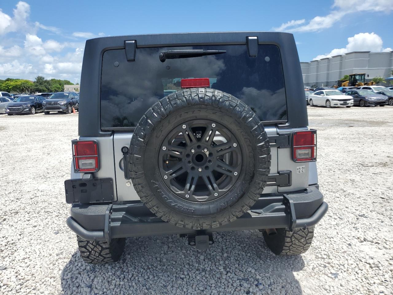 2017 Jeep Wrangler Unlimited Sahara VIN: 1C4BJWEG3HL589571 Lot: 62897694