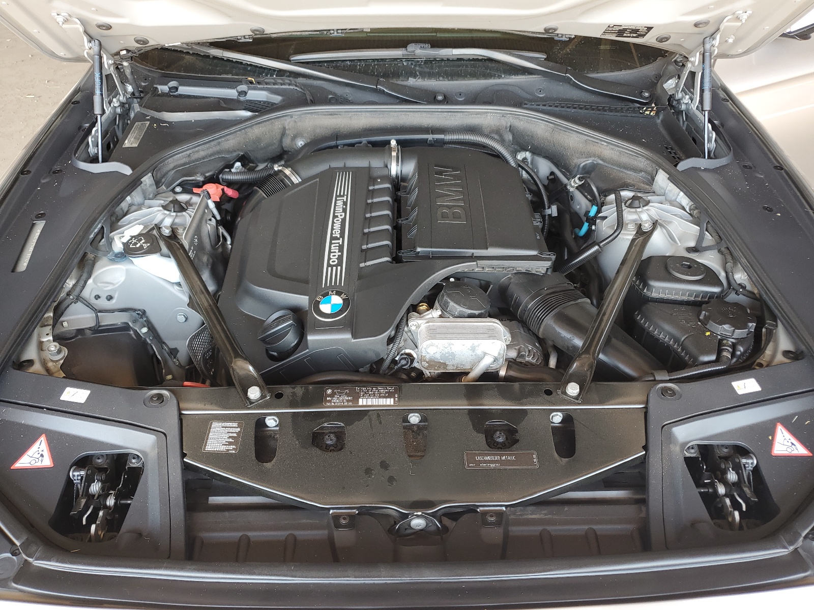 WBAFU7C54BC781747 2011 BMW 535 Xi