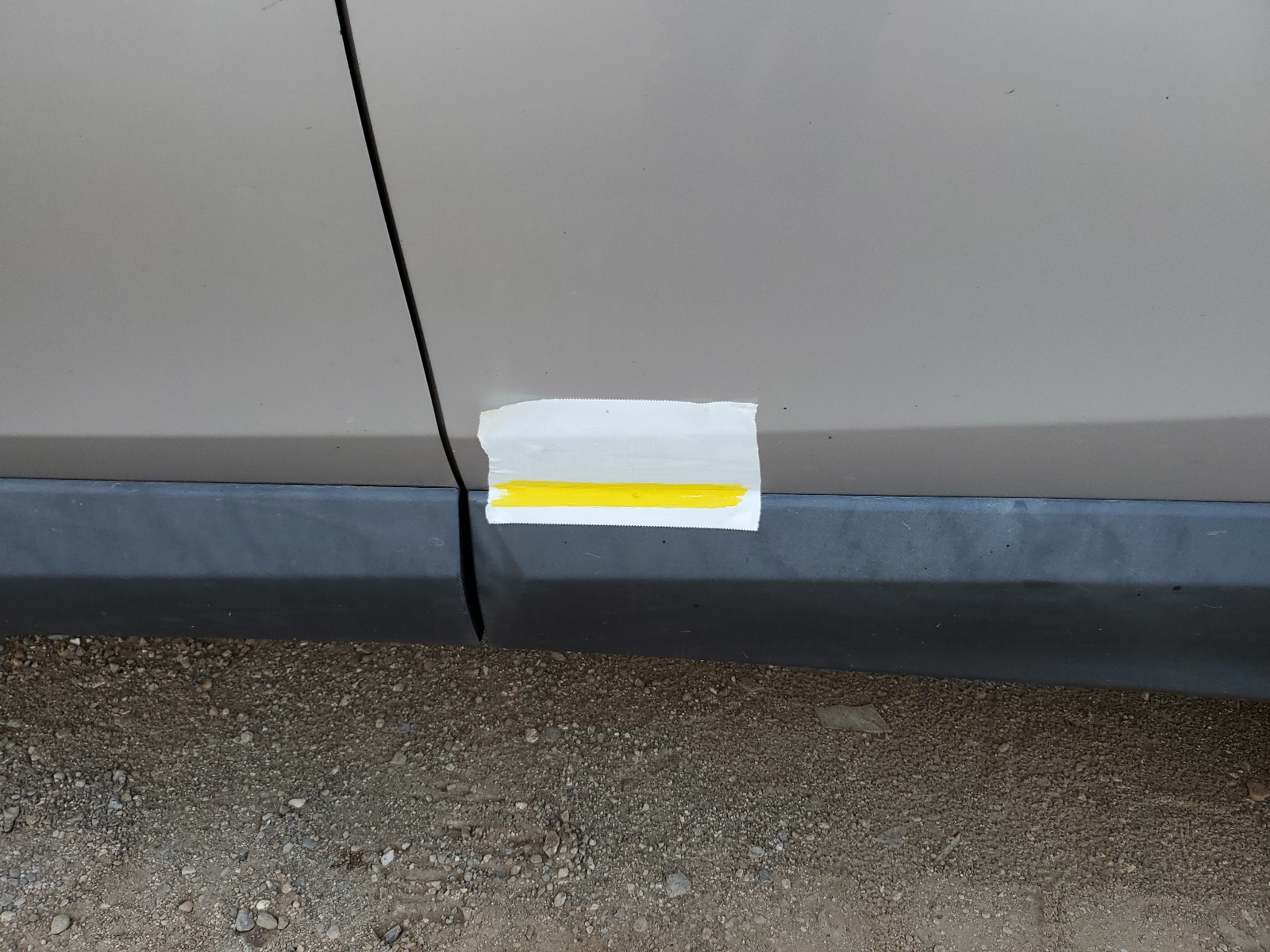 2T3WFREV9HW364068 2017 Toyota Rav4 Xle