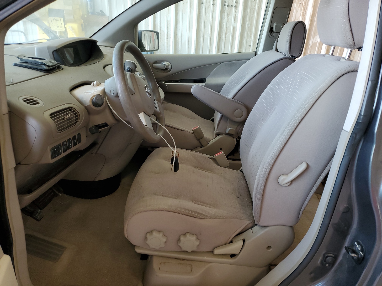 5N1BV28U45N120337 2005 Nissan Quest S