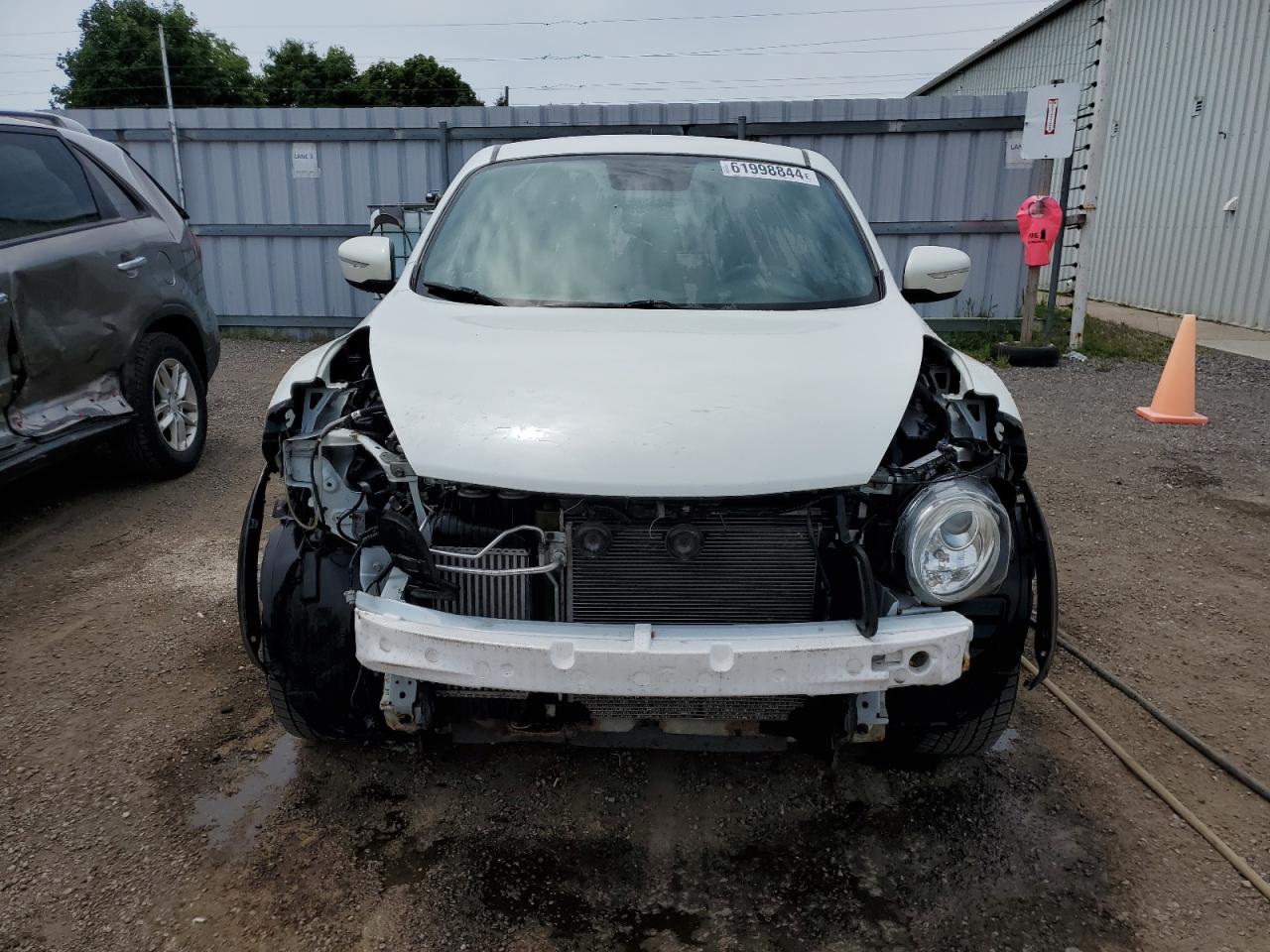 2016 Nissan Juke S VIN: JN8AF5MR4GT607735 Lot: 61998844