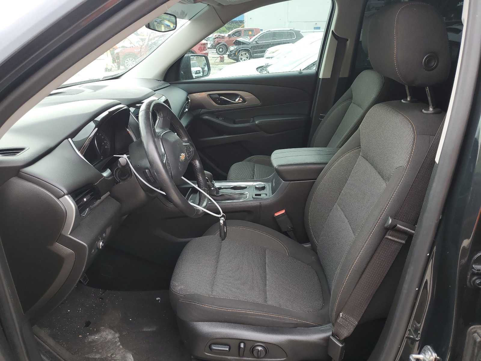 1GNERGKW2MJ128334 2021 Chevrolet Traverse Lt