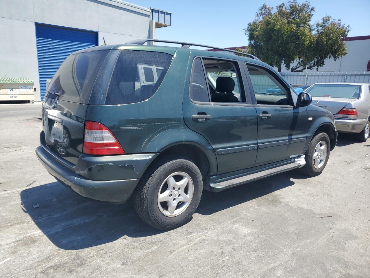 2000 Mercedes-Benz Ml 320 VIN: 4JGAB54E1YA179765 Lot: 64609204