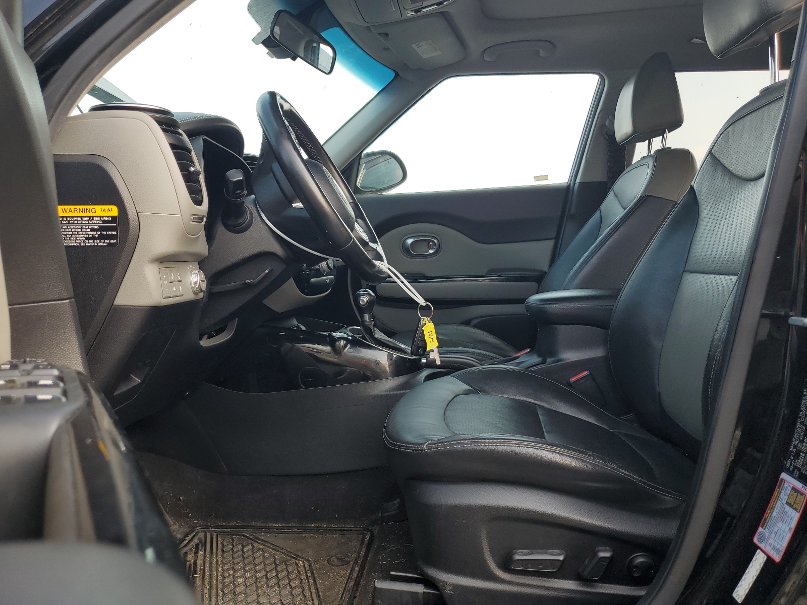 KNDJP3A51H7885484 2017 Kia Soul +