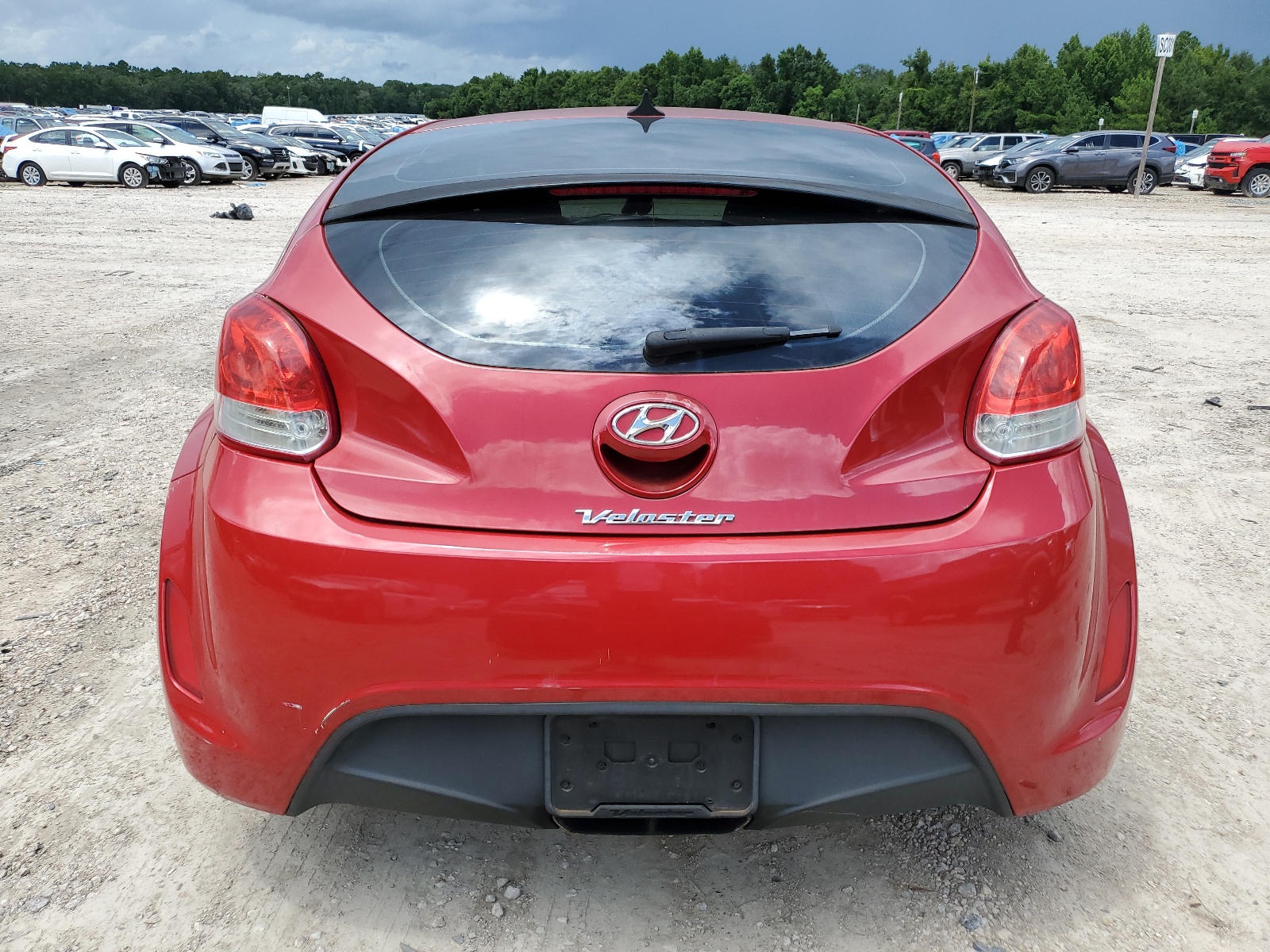 2013 Hyundai Veloster vin: KMHTC6AD5DU095044