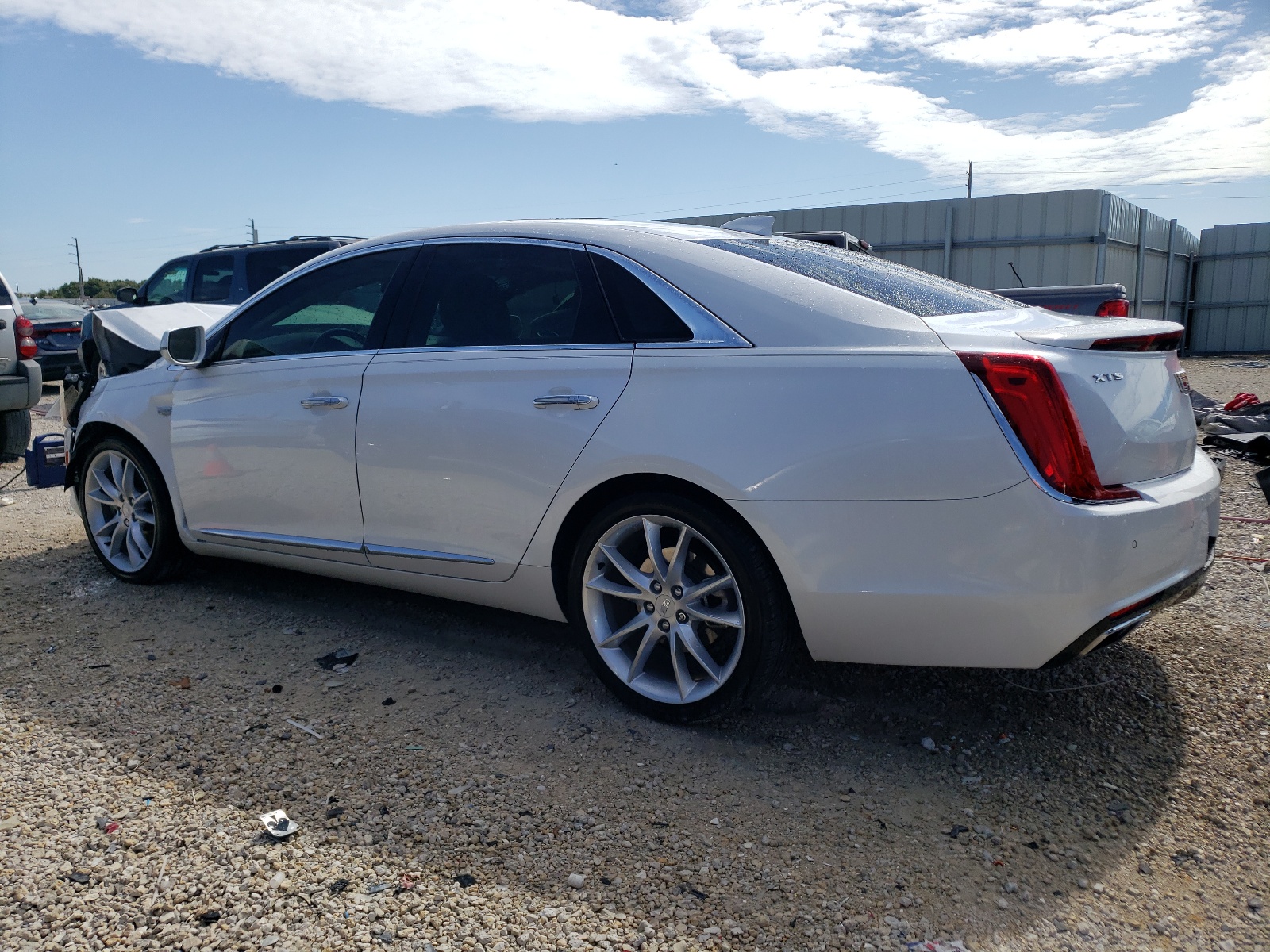 2019 Cadillac Xts Premium Luxury vin: 2G61P5S32K9158291