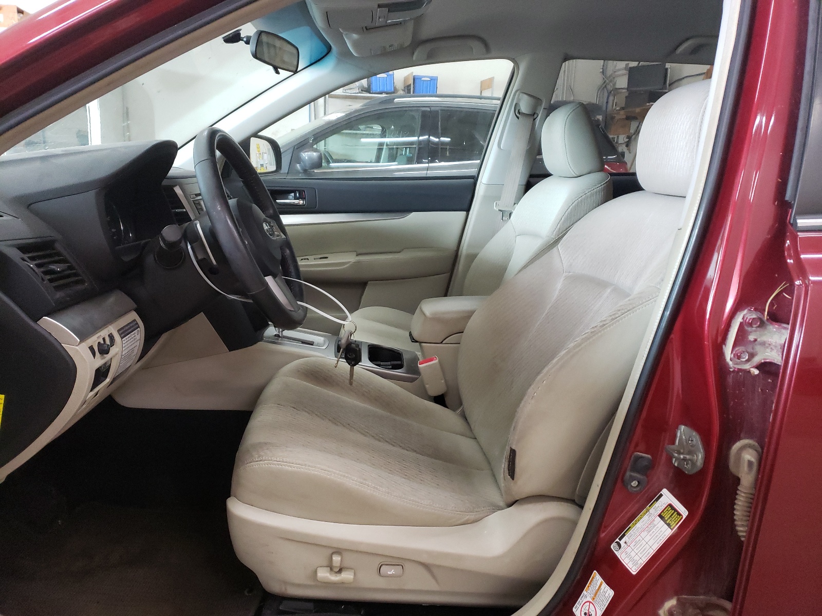 4S4BRCCC2B3348546 2011 Subaru Outback 2.5I Premium