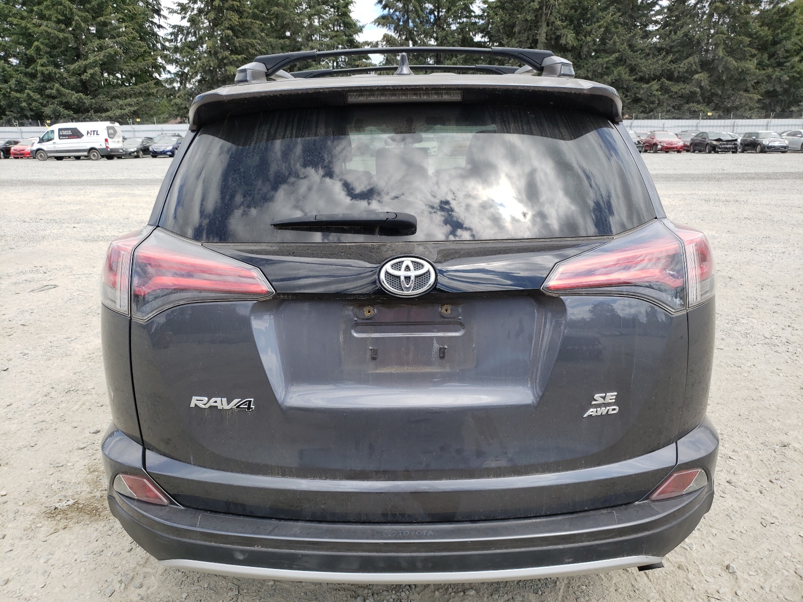 JTMJFREV6HD209162 2017 Toyota Rav4 Se