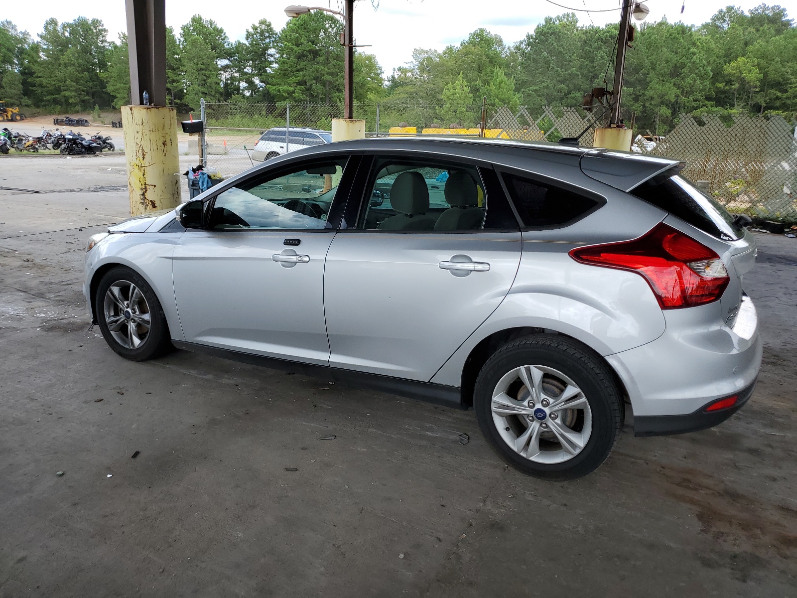 2014 Ford Focus Se vin: 1FADP3K25EL425240