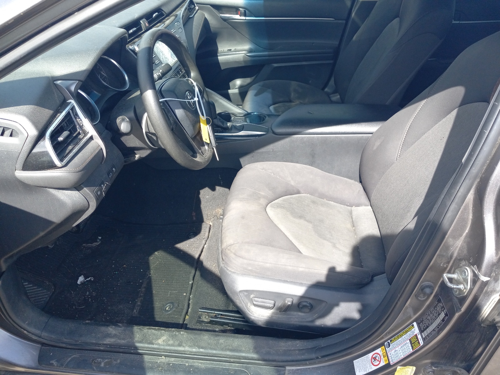 2018 Toyota Camry L vin: 4T1B11HK9JU107359