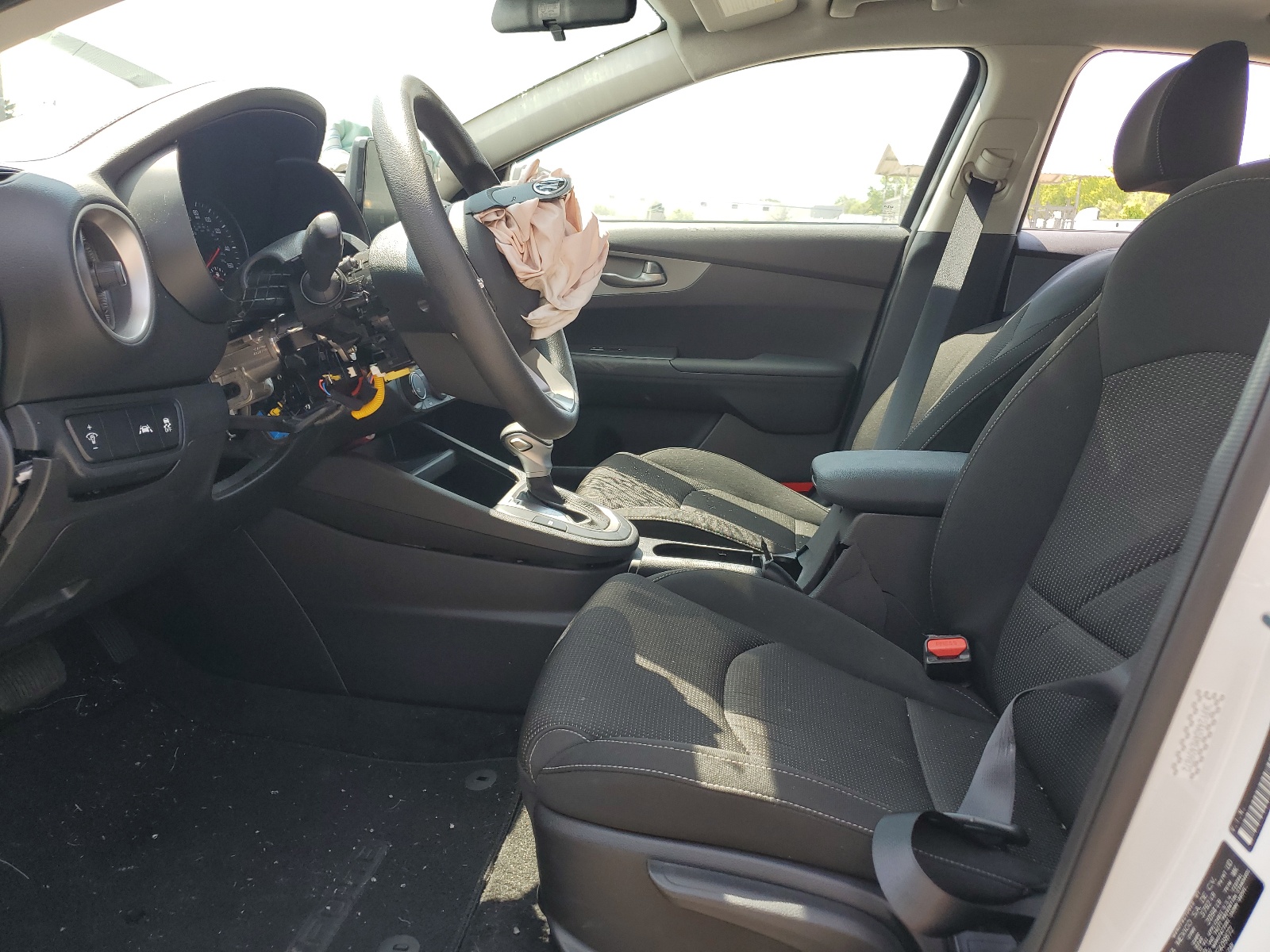 3KPF24AD4ME409872 2021 Kia Forte Fe