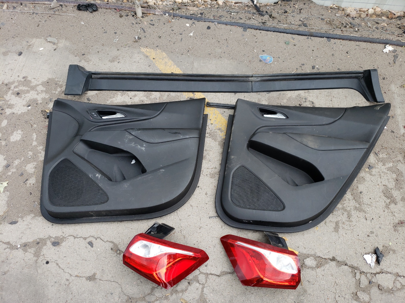 2GNAXSEV0J6243775 2018 Chevrolet Equinox Lt