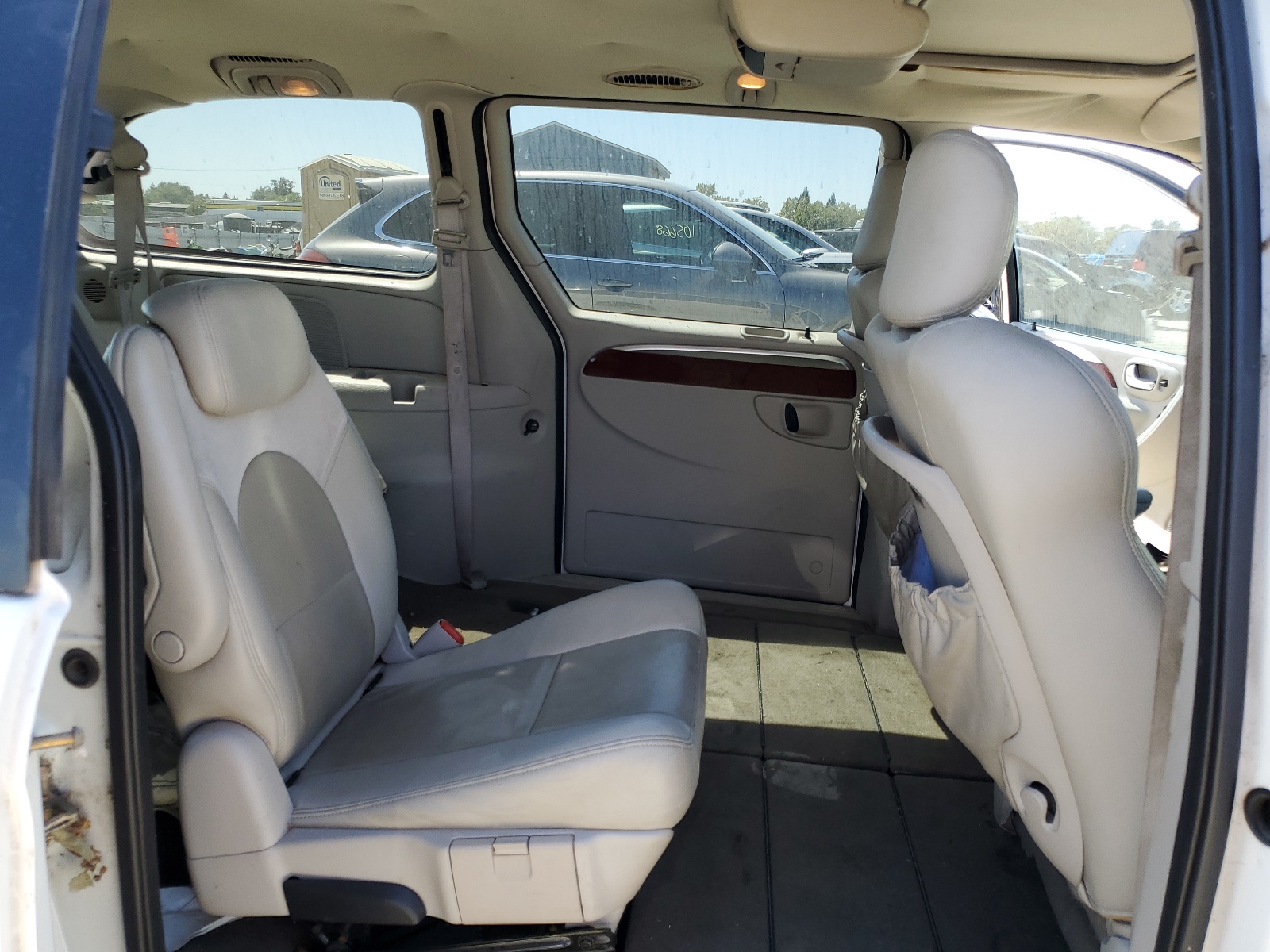 2A4GP64L57R140962 2007 Chrysler Town & Country Limited