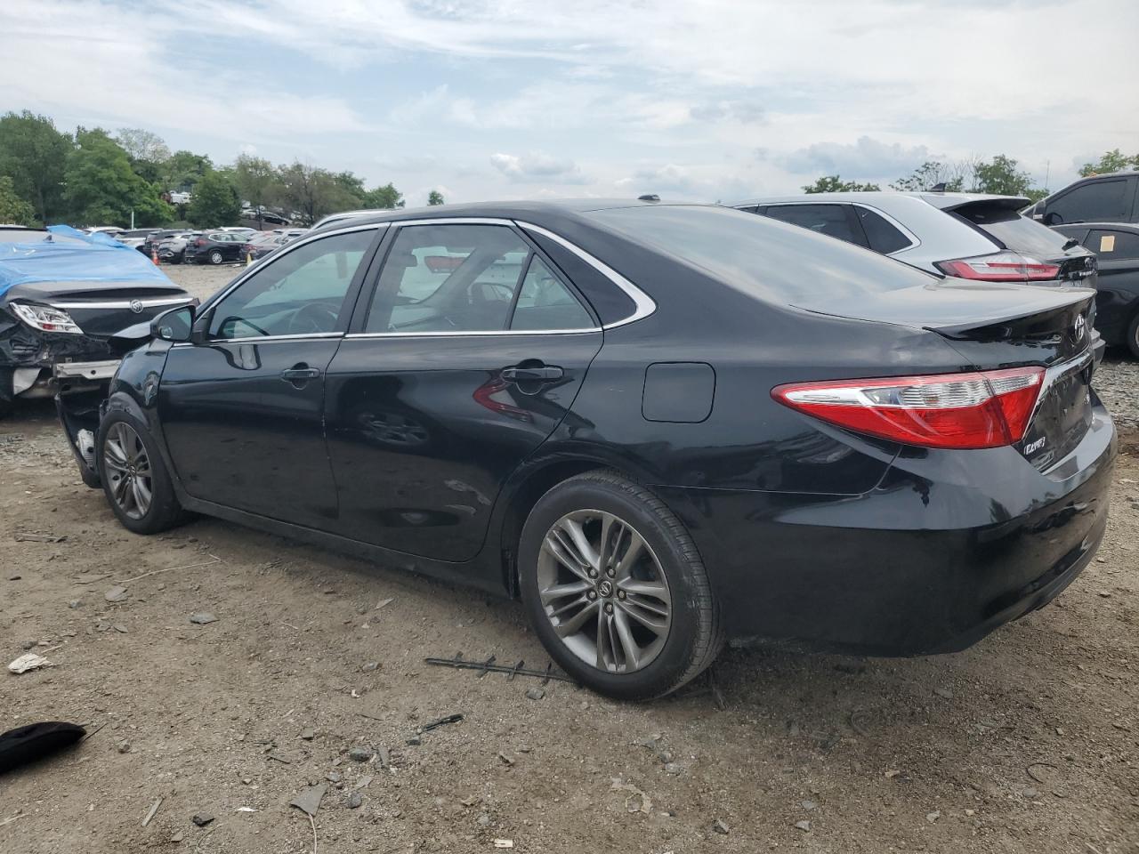 4T1BF1FK7GU195275 2016 TOYOTA CAMRY - Image 2