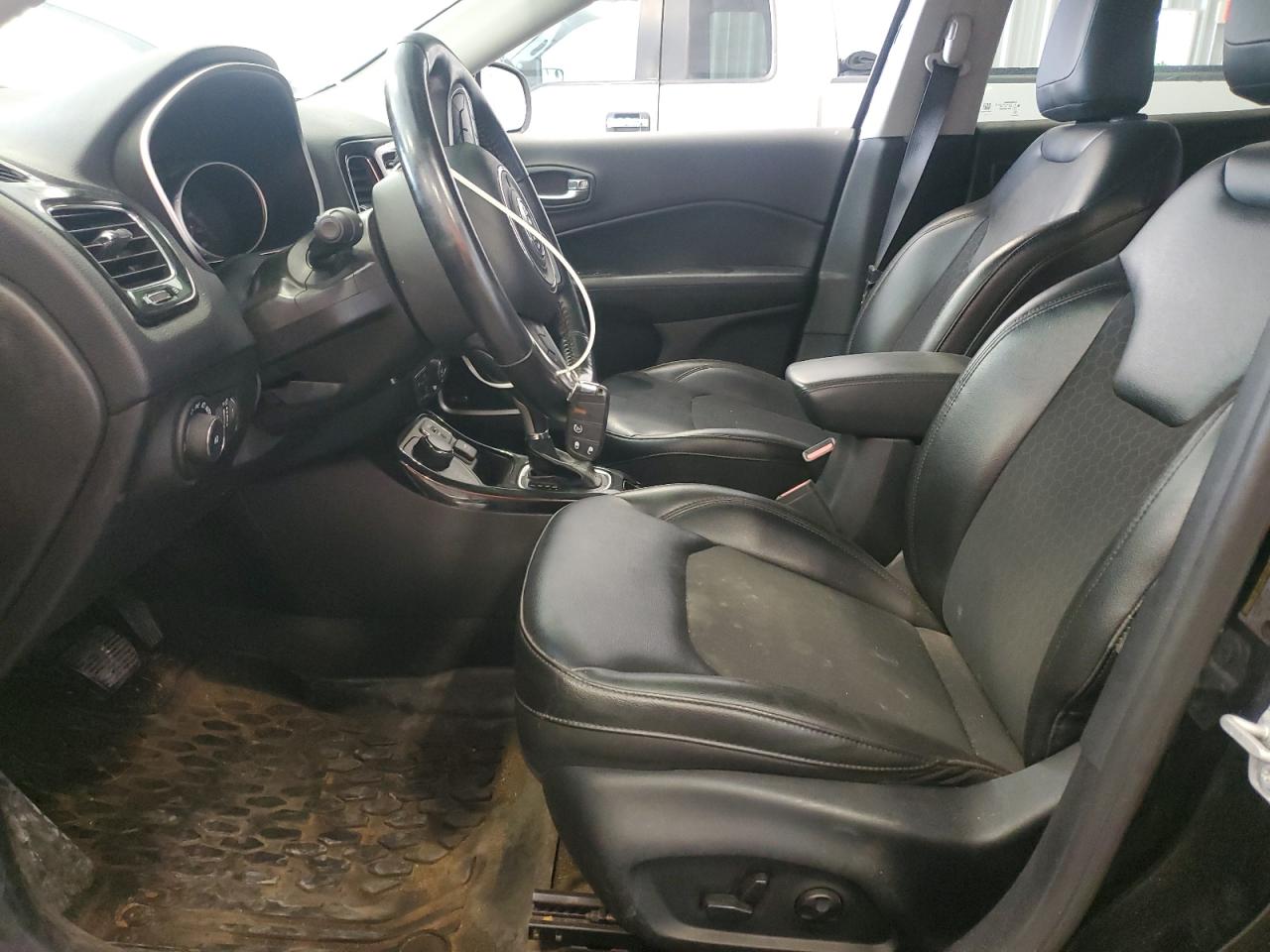 2018 Jeep Compass Latitude VIN: 3C4NJDBB2JT366880 Lot: 61648694