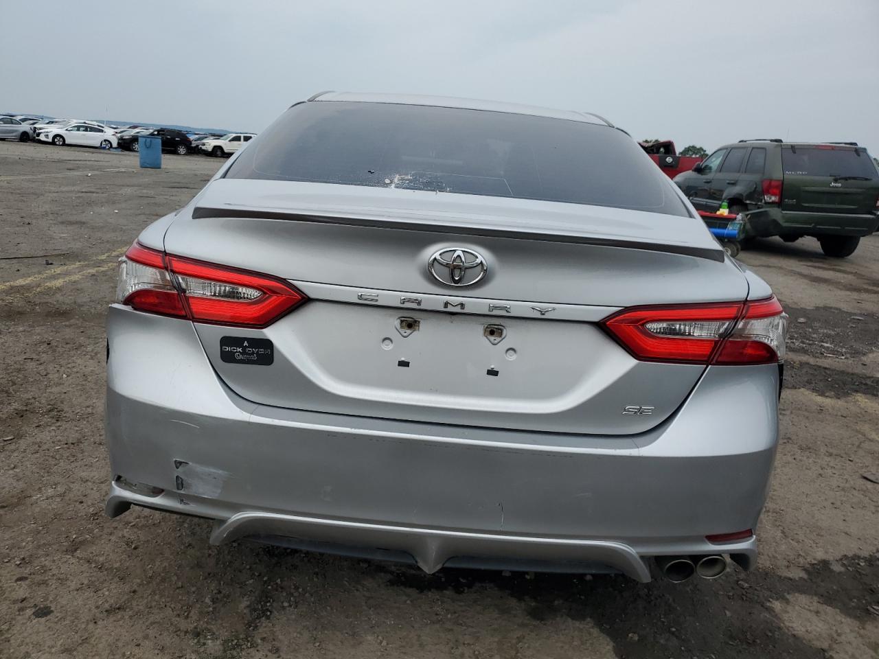 2018 Toyota Camry L VIN: 4T1B11HK2JU518554 Lot: 64678144