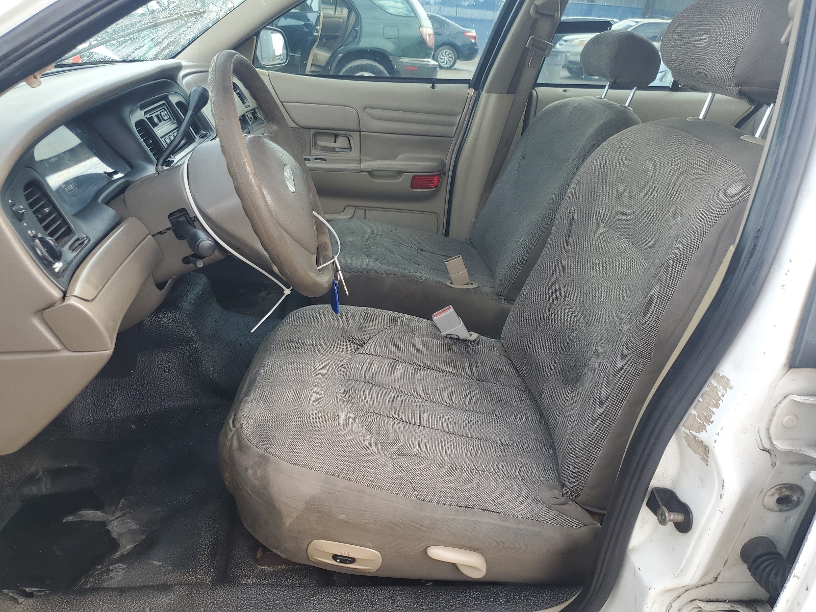 2FAFP71W02X103592 2002 Ford Crown Victoria Police Interceptor