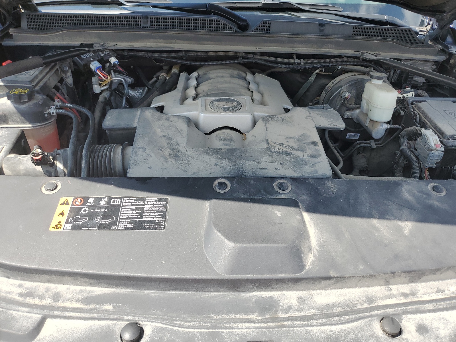 1GYS4HKJ8KR343956 2019 Cadillac Escalade Esv Luxury