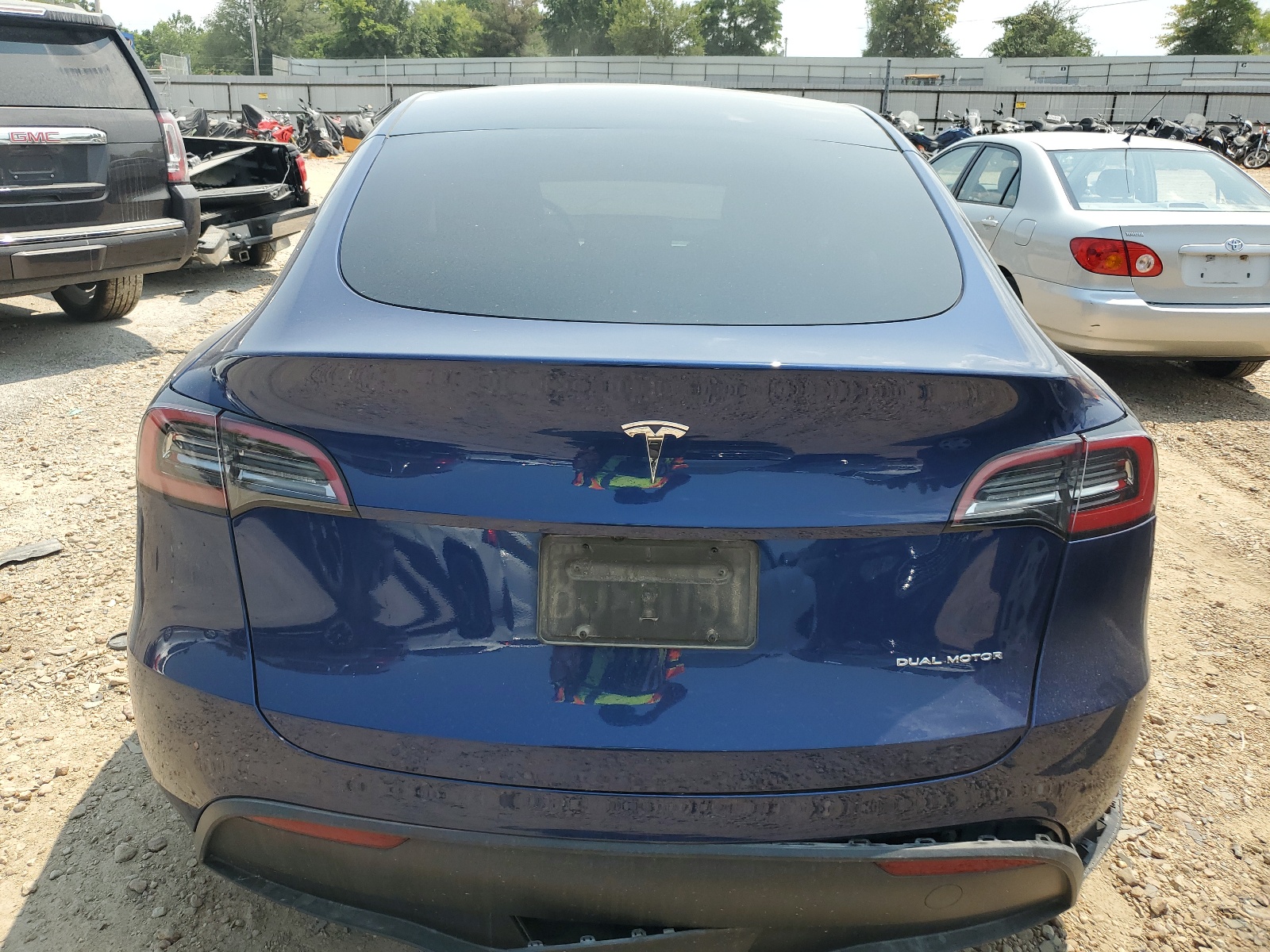 7SAYGAEE6PF957434 2023 Tesla Model Y