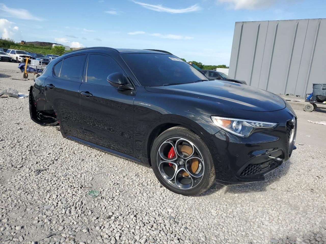 2022 Alfa Romeo Stelvio Ti VIN: ZASPAKBNXN7D50161 Lot: 63271454