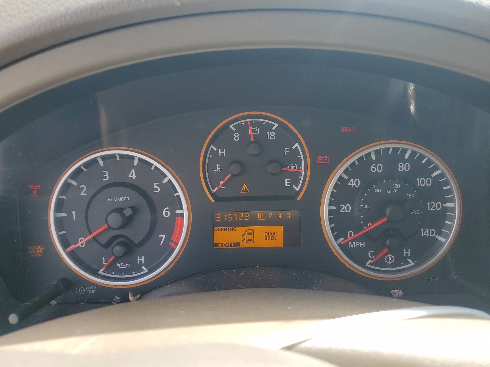 5N1BA08D28N633557 2008 Nissan Armada Se